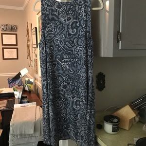 Sleeveless Loft swing dress